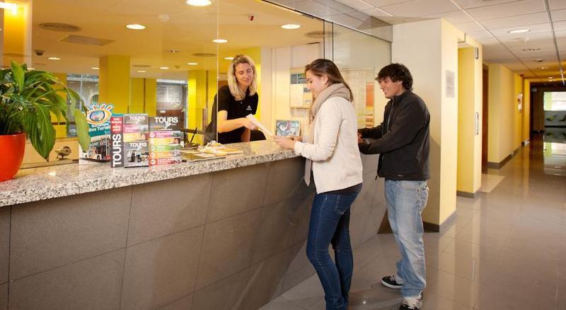 Residencia Estudiantes Onix Lägenhet Barcelona Exteriör bild