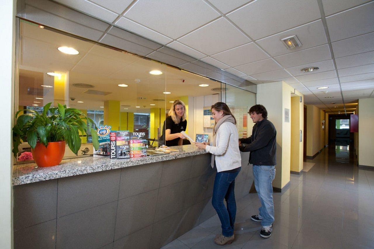 Residencia Estudiantes Onix Lägenhet Barcelona Exteriör bild